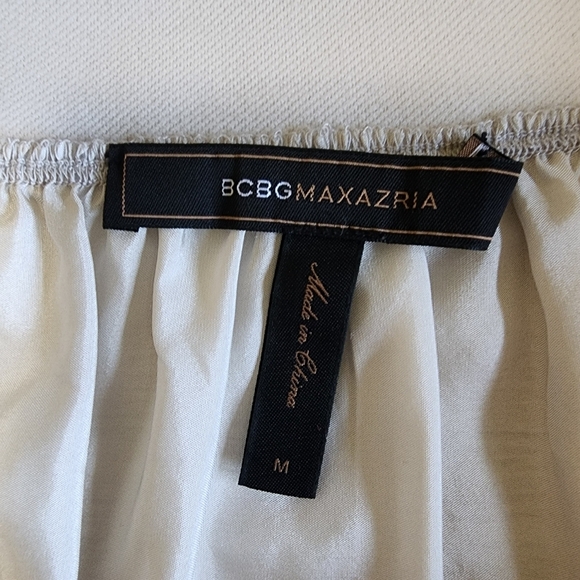 BCBG Sulvie Cloud Grey Mini Skirt with Pleated Design - Medium - Picture 5 of 6